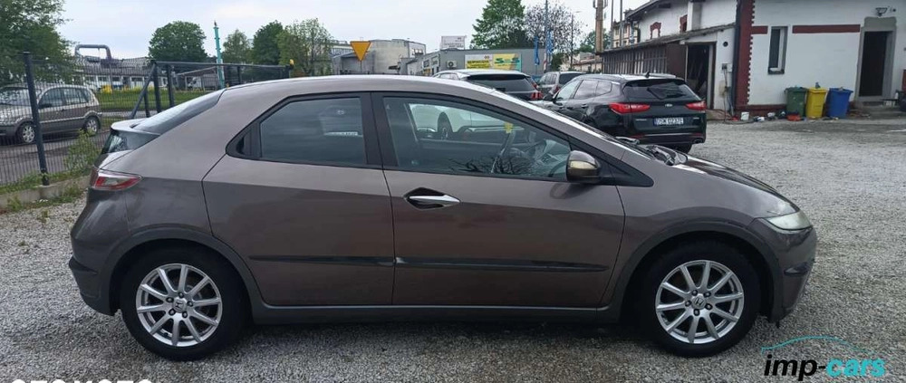 Honda Civic cena 23900 przebieg: 184000, rok produkcji 2010 z Biała małe 79